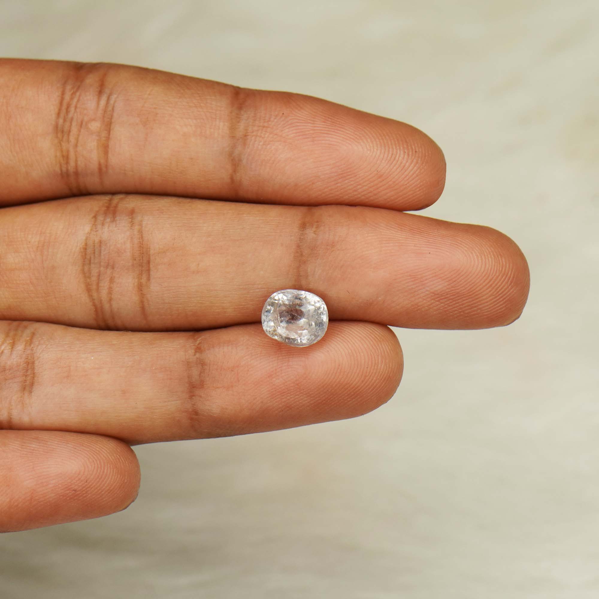Natural Unheated White Sapphire 2.72 Ct, Cushion, Ceylon – IGTL Certified – front view thumbnail